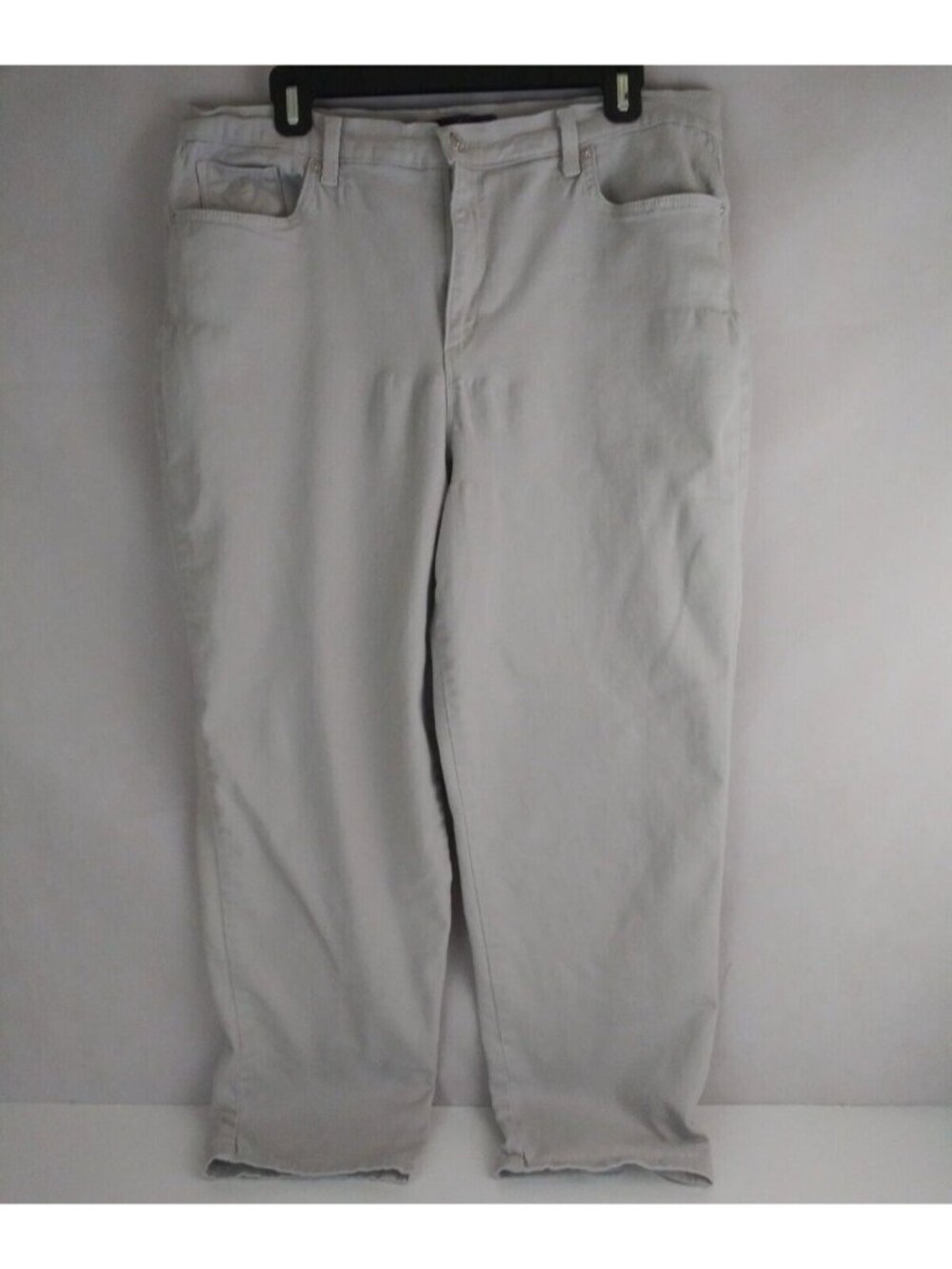 Gloria Vanderbilt Amanda Cream Bootcut Jeans Size 16